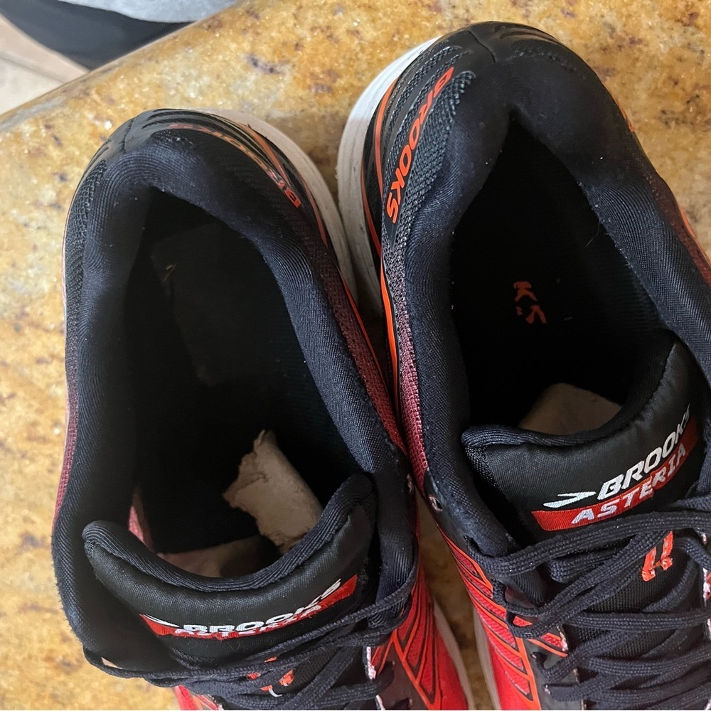 Brooks Asteria size 11.5 - Picture 11 of 11